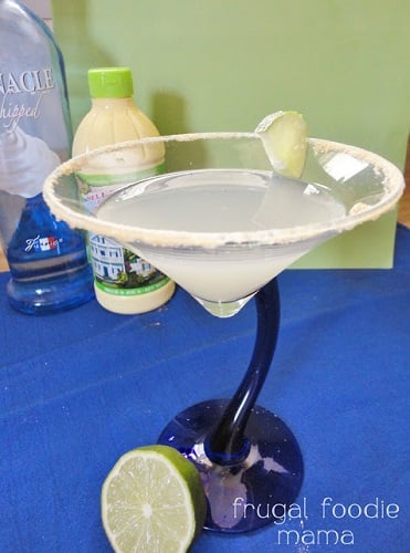 key lime martini in a martini glass 