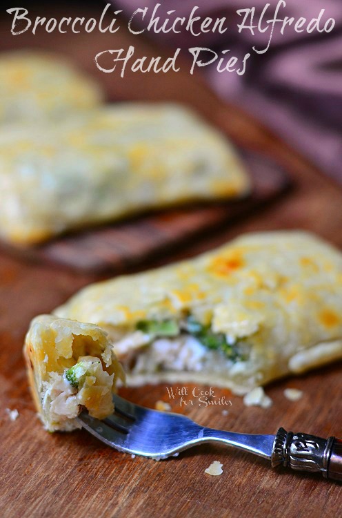 Broccoli Chicken Alfredo Hand Pies 1 (c) willcookforsmiles.com #handpies #chicken #alfredo