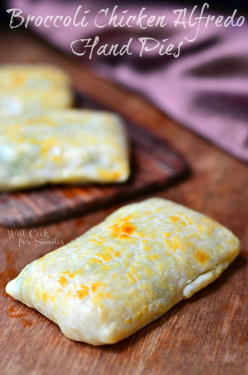 Broccoli Chicken Alfredo Hand Pies (c) willcookforsmiles.com #handpies #chicken #alfredo