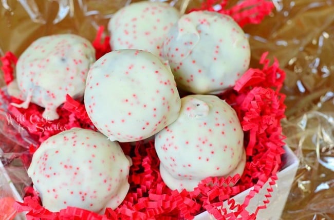 Peppermint Oreo Bites in red paper 