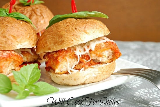 Chicken Parm Sliders on a glass plate 