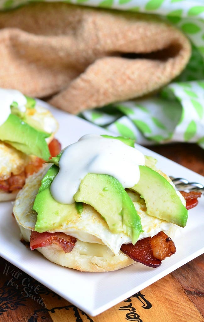 Avocado Bacon Ranch Breakfast Sandwich from willcookforsmiles.com