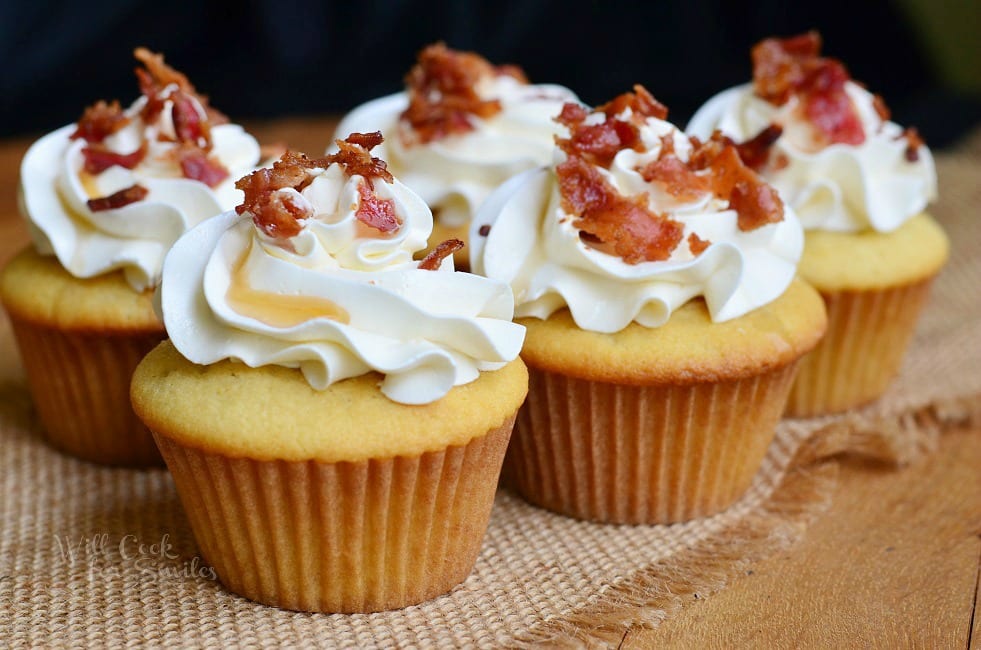 Maple Bacon Cupcakes with frosting and bacon crumbles on top 