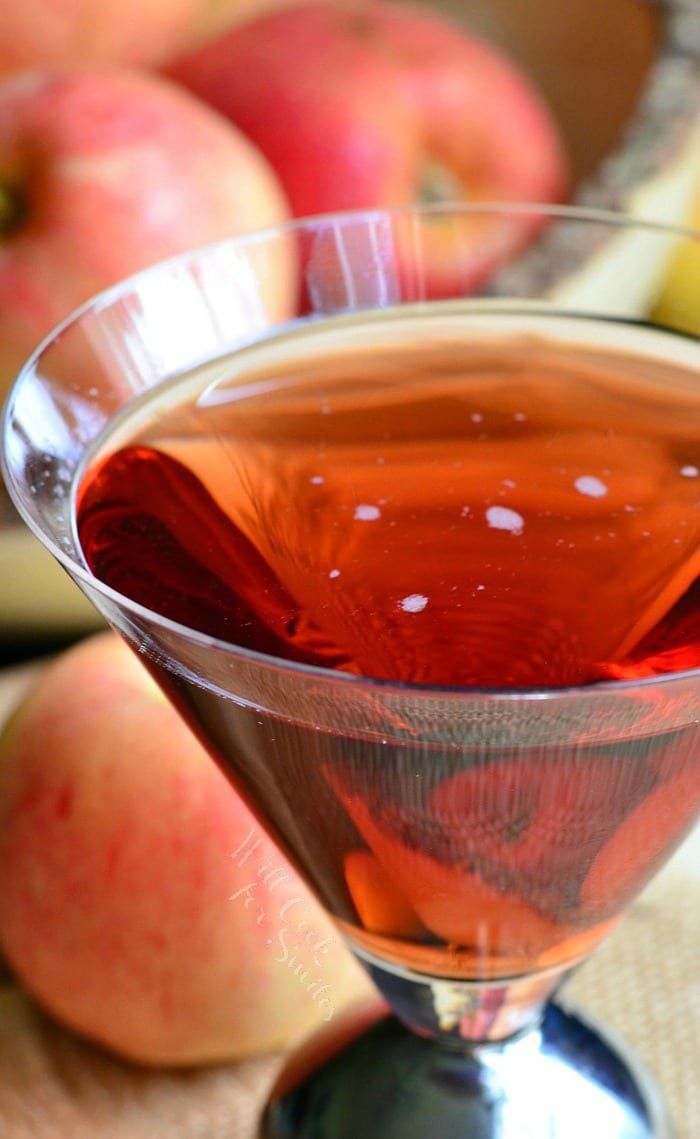 Washington Apple Martini | from willcookforsmiles.com #drink #cocktail #whiskey