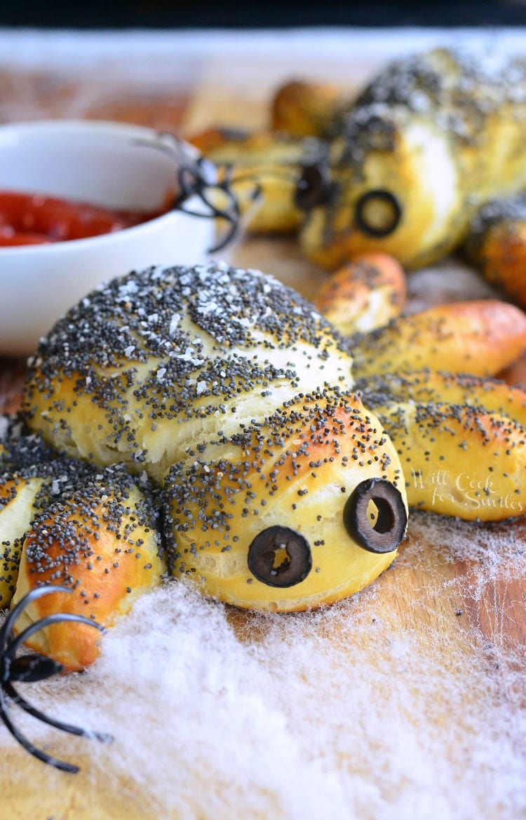 Pretzel Spiders Halloween Food Ideas Will Cook For Smiles