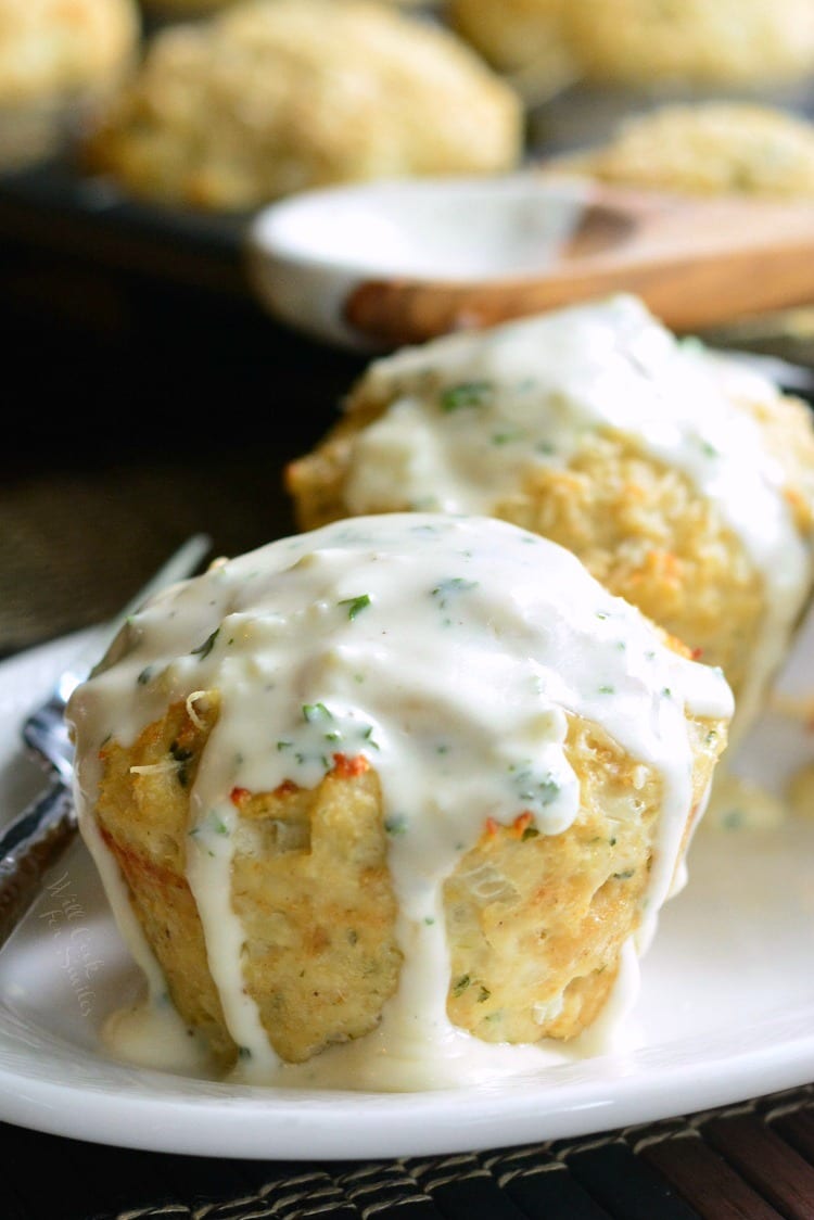 Garlic Parmesan Chicken Mini Meatloaves. Juicy, flavorful chicken meatloaves topped with an addicting creamy Parmesan sauce. These individual meatloaves are perfect for dinner or an after-school snack.