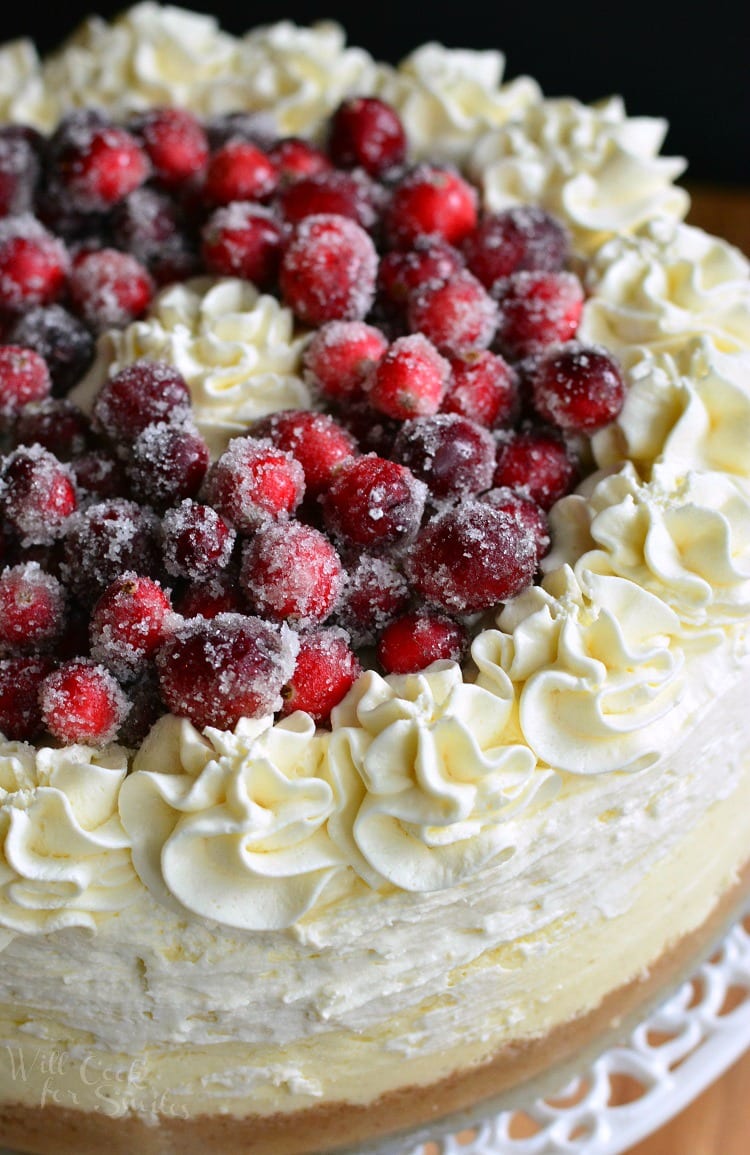 Christmas Cheesecake on a cake stand 