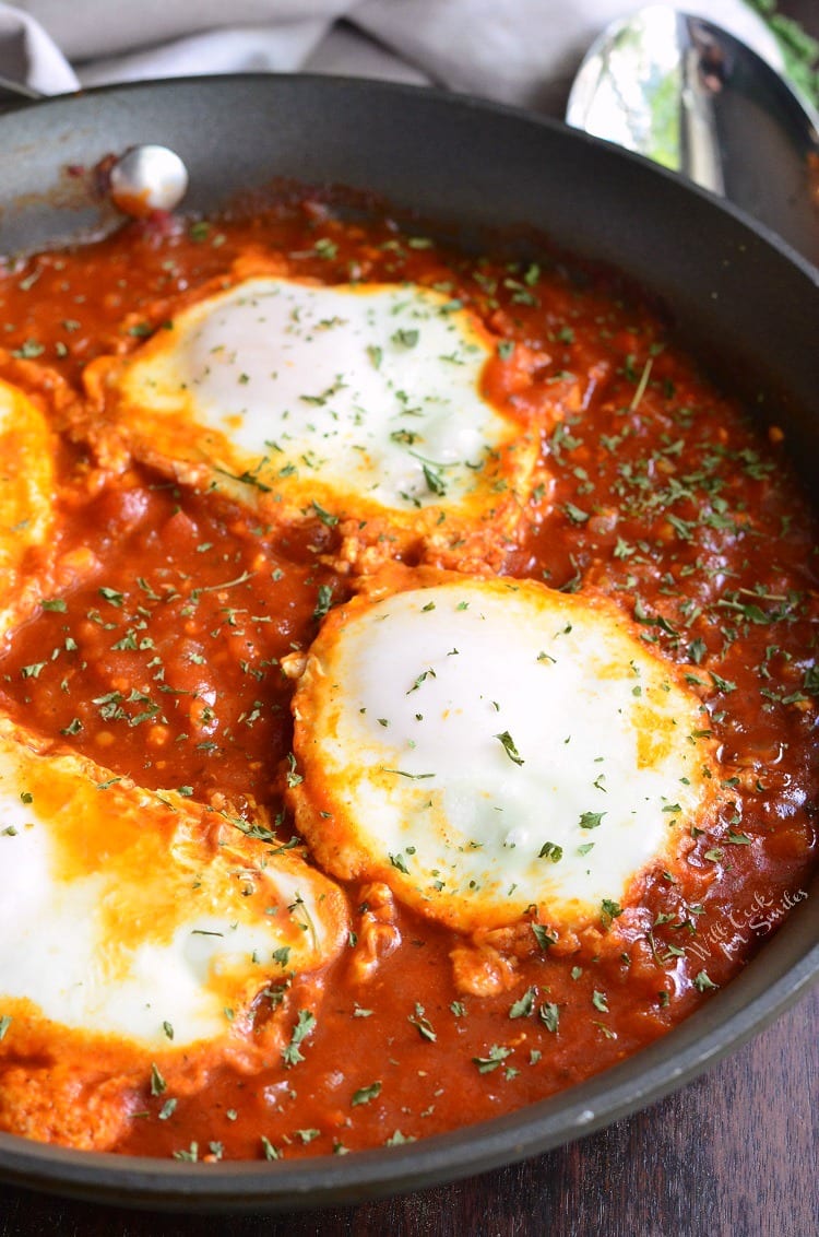 Shakshuka with Parmesan Polenta in a pan 
