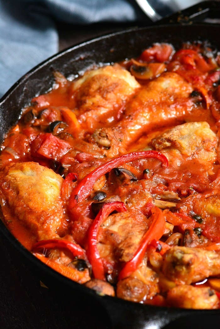 Chicken Cacciatore recipe in a pan 