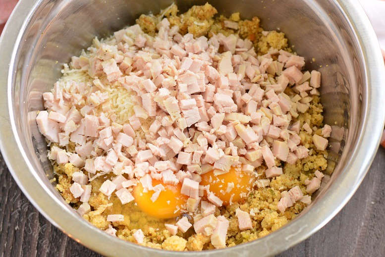 ingredients for stuffing waffles in the bowl.