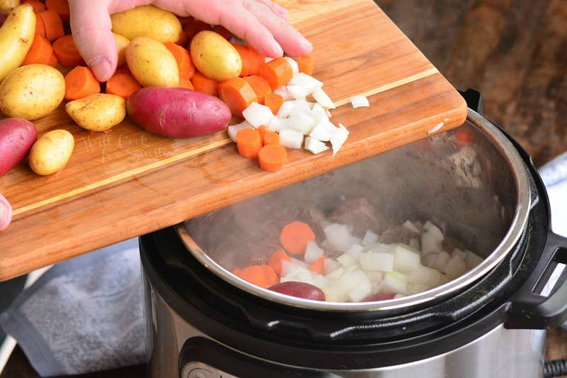 adding vegetables to instant pot