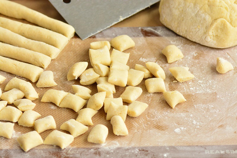 cut gnocchi