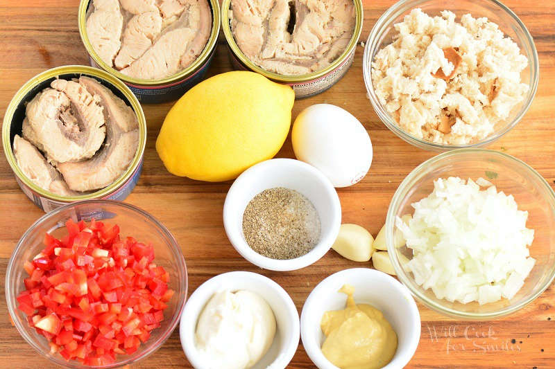 ingredients to make salmon patties