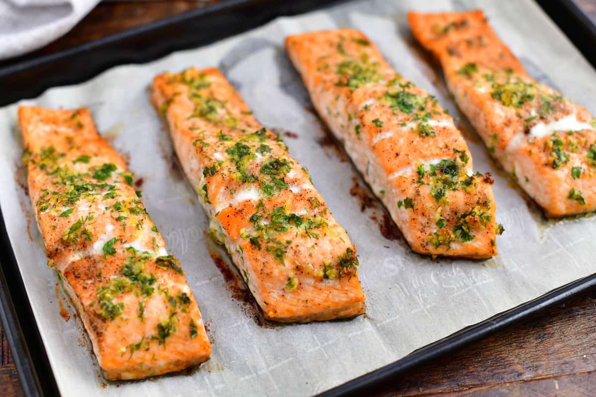 oven baked salmon fillets with fresh parsley and dill