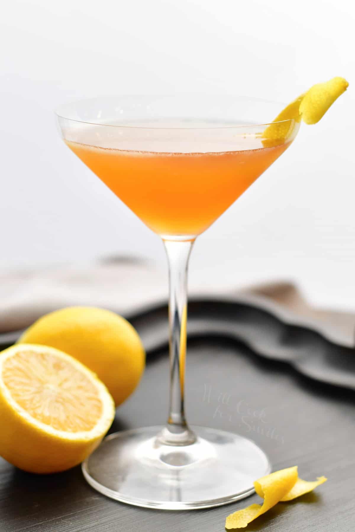 Classic Sidecar Cocktail - Cognac Cocktail With Only 4 Ingredients