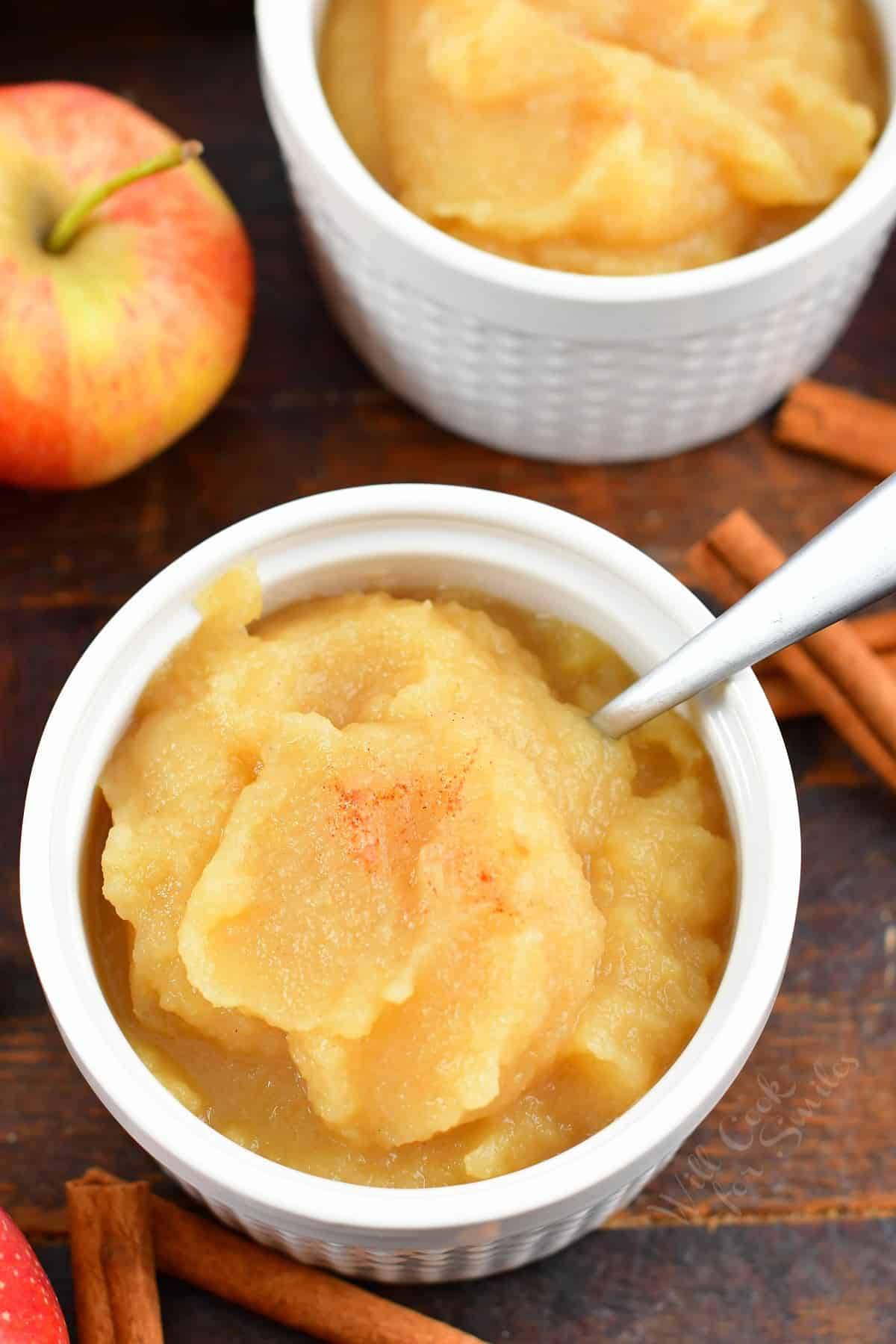 top view of applesauce in 2 cups