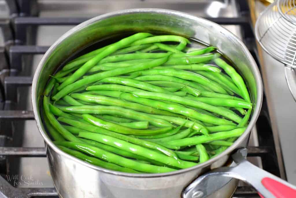Sautéed Haricots Verts (French Green Beans) - Le Chef's Wife