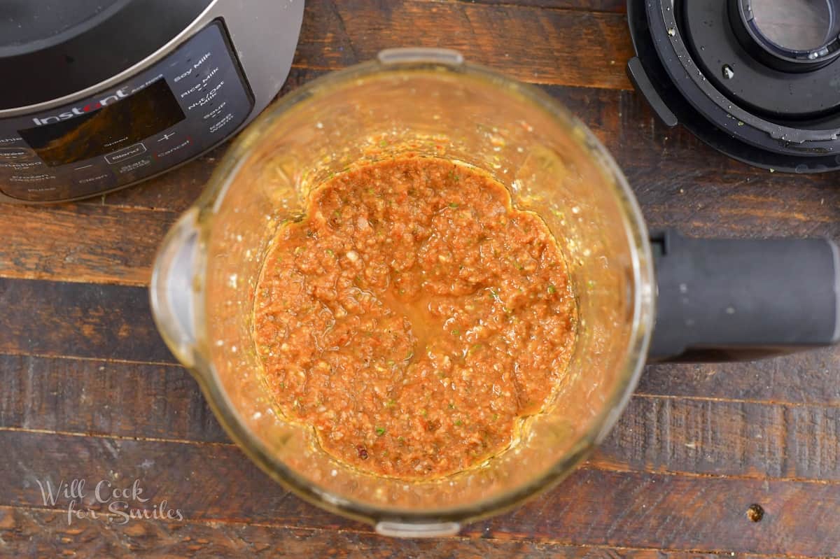 blended tomato pesto in the blender