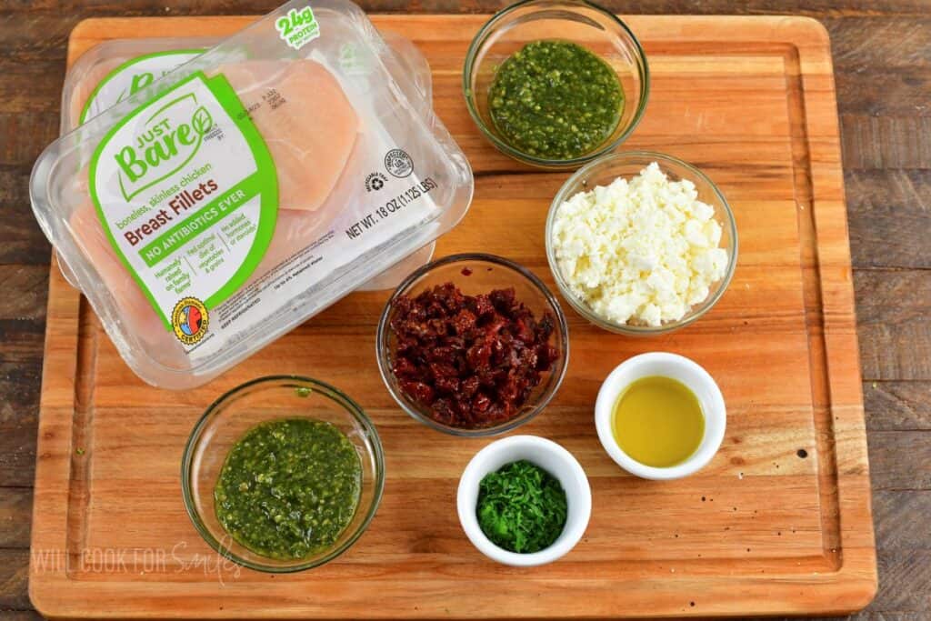 ingredients for sun dried tomato pesto chicken.